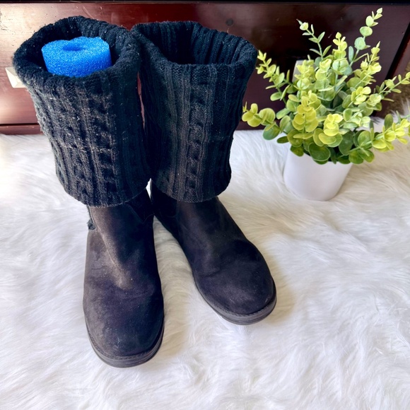 Muk Luks Kelby Black Knit Cuff Faux Suede Cozy Fold-Over Ankle Boots Size 8 - Picture 11 of 11